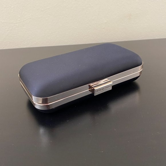 NWT Armani Ladies's Elegant Black Clutch - Picture 3 of 9